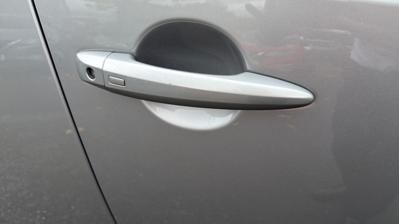 Nissan Qashqai 1.3 DiG-T MH Acenta Premium 5dr Petrol Hatchback